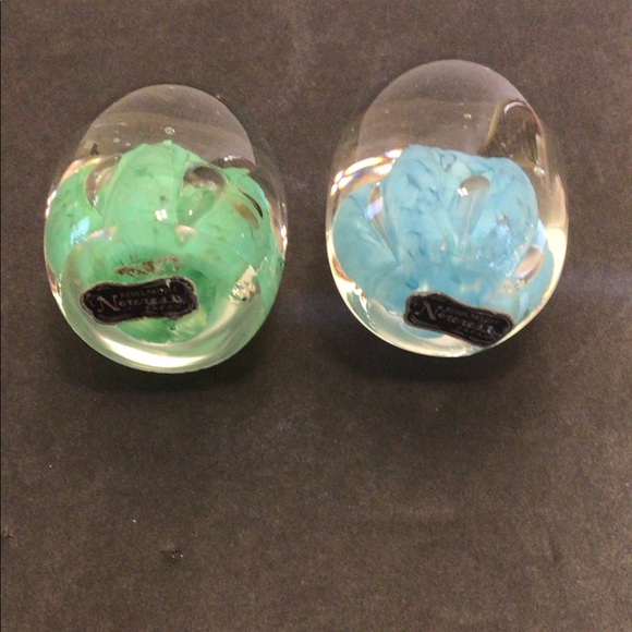 (2) Vintage Glass Norcrest collectibles - Picture 3 of 5